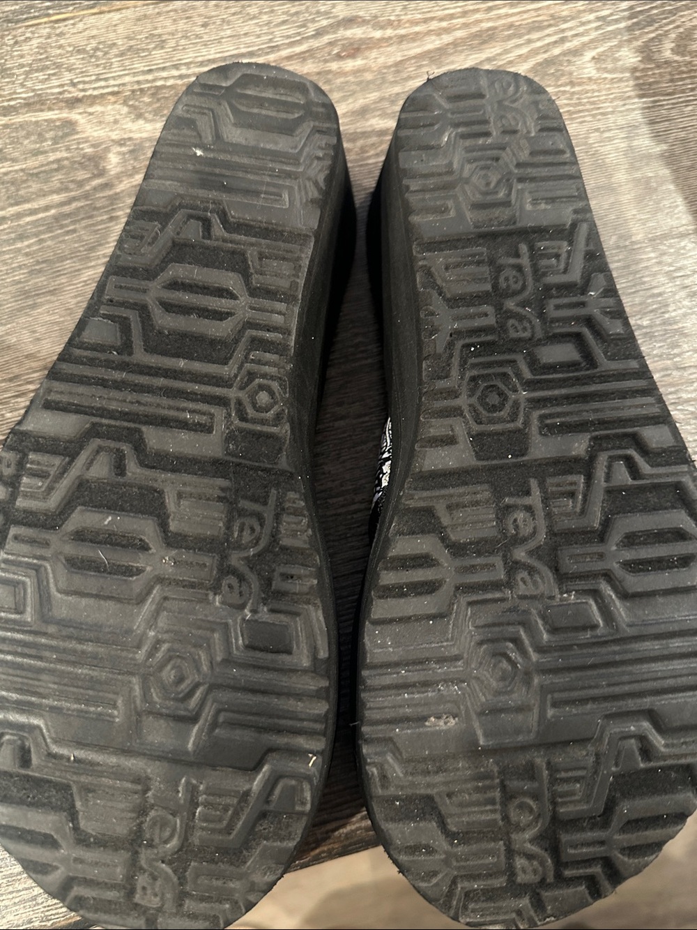 Teva Women's Black Flip Flop Sandals with White Patterned Straps - Picture 4 of 5
